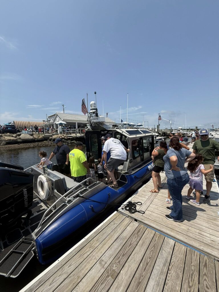 The current image has no alternative text. The file name is: boat.jpg